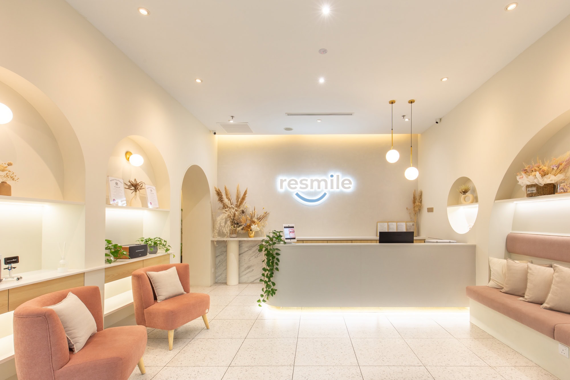 Resmile-Dental-Img-2